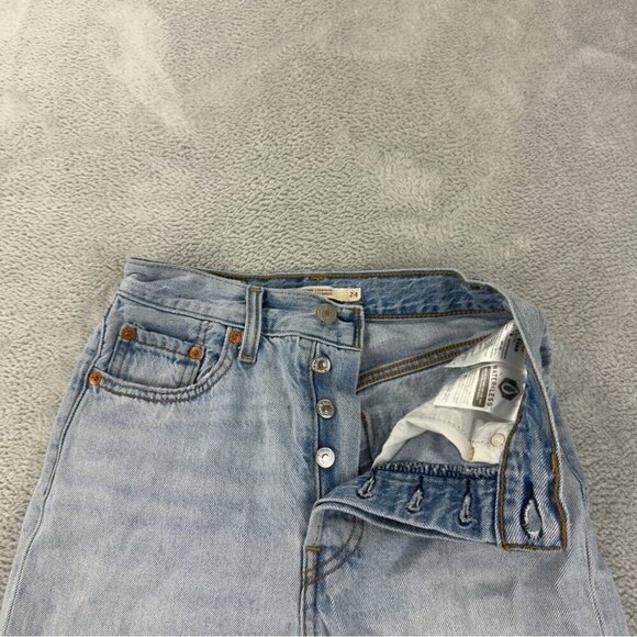 Levi's Jeans Women's Sz 25x25 Ribcage Straight Button Fly Light Blue Flare Denim - Picture 3 of 16